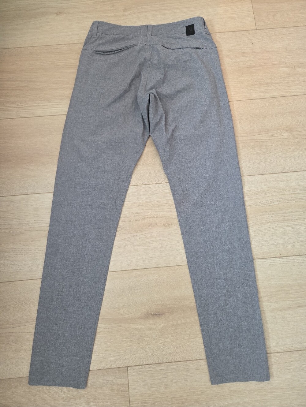 Vuori Aim Pant Stretch Chino Pants Mens Size 30 X 34 Gray Golf - Picture 5 of 5